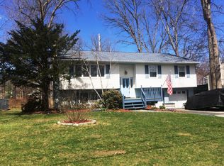 4 Russ Pl, Wappingers Falls, NY 12590
