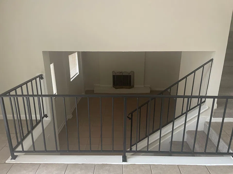 2424 Regal Ct