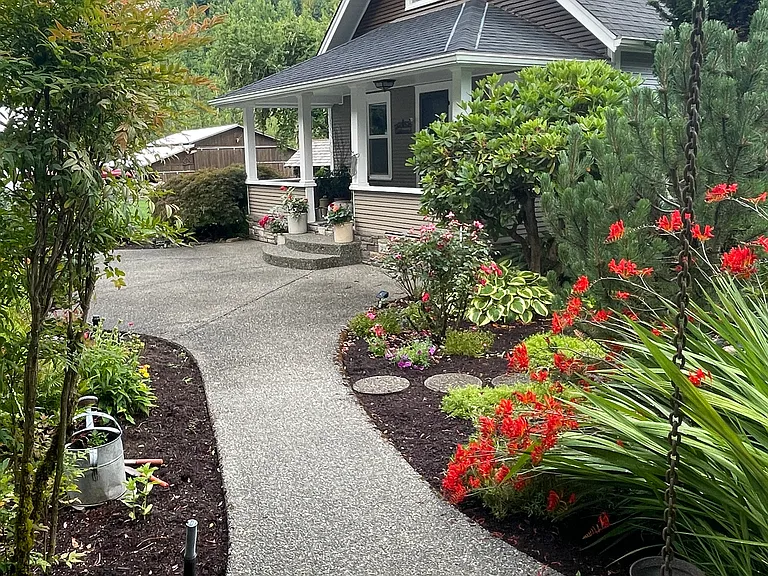 Shared front yard and living space