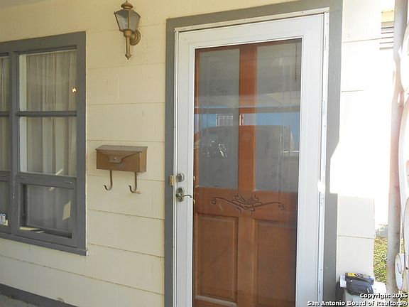 3rd image of 339 E Ackard Pl