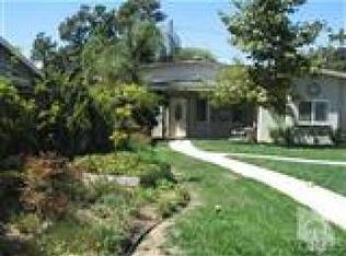 90 Lemon Dr, Camarillo, CA 93010