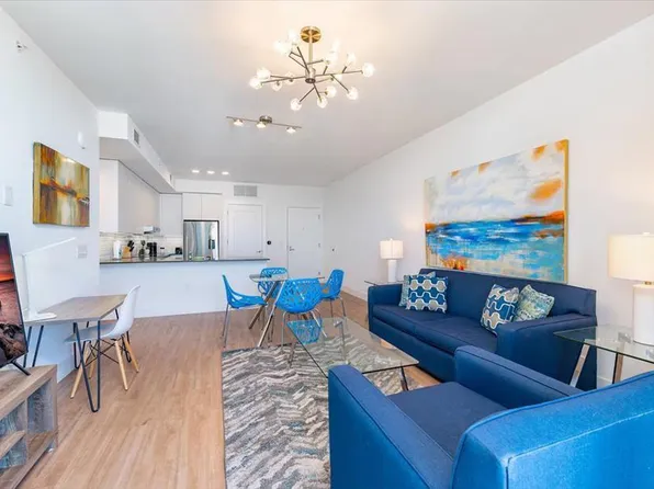 460 NE 5th St, Miami, FL