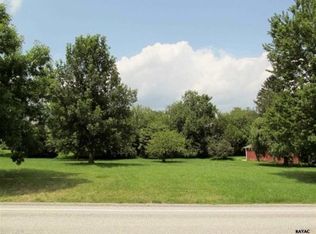 55 College Ave, Stewartstown, PA 17363