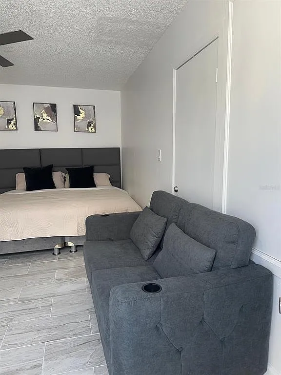 1 bed, 1.0 bath, 560 sqft, $1,250 — Photo 3