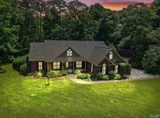 111 Smith Ln, Boaz, AL 35956