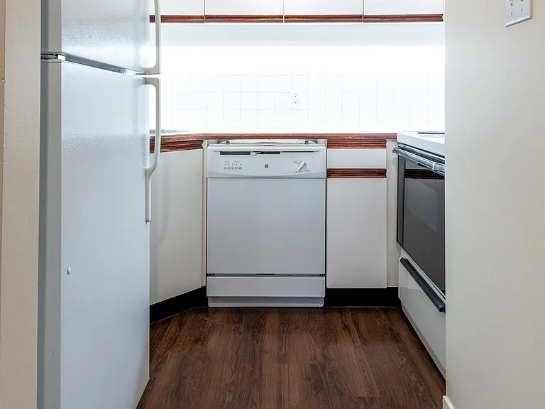 1850 W 8th Ave #205 — Photo 16