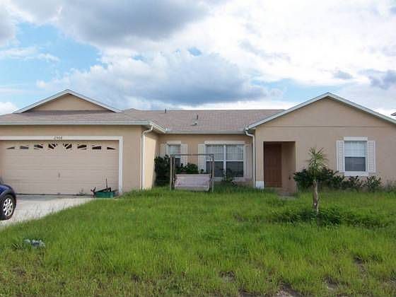2nd image of 2506 Rock Pl