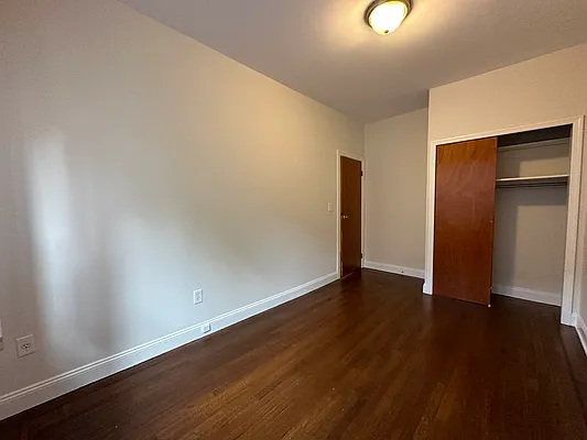 Rented by Oxford Property Group | media 7