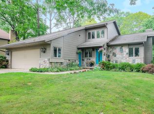 2265 Ridgefield Dr NE Grand Rapids MI 49505 Zillow