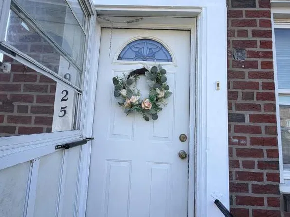 1925 Carter Rd, Folcroft, PA 19032