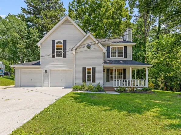 2125 Port Royal Dr, Soddy Daisy, TN 37379