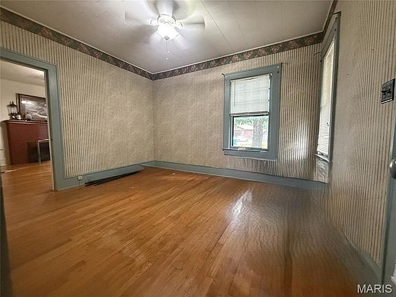 2nd image of 804 Ferguson Ave