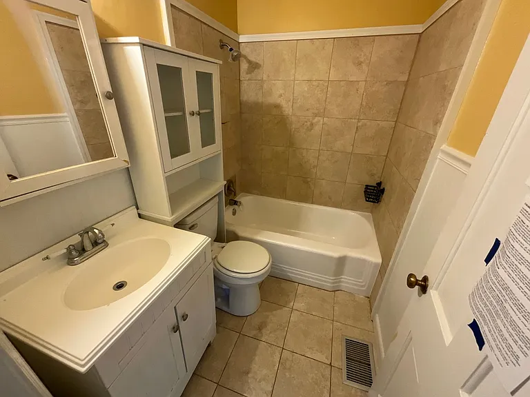 4395 Deering St — Photo 11
