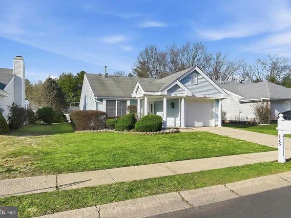 126 Cardigan Ct, Manchester, NJ 08759