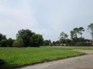 4449 4th St, Port Arthur, TX 77642