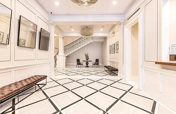 Rented by REAL New York | media 8