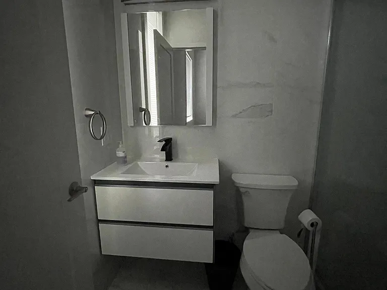 2842 W Girard Ave #2 — Photo 8