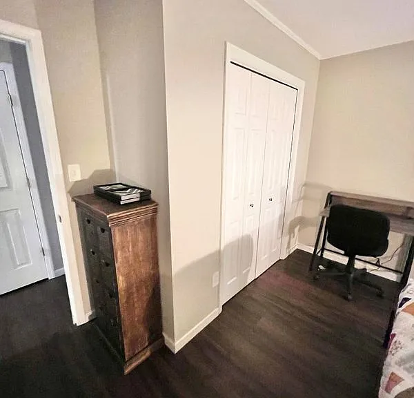 1123 S Victory St #B — Photo 6