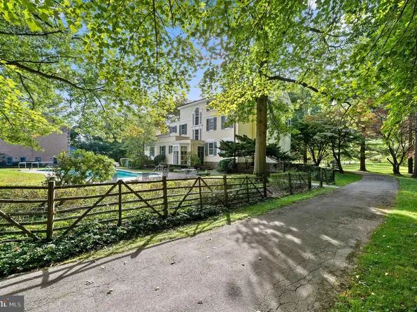 1520 Spring Mill Rd, Gladwyne, PA 19035