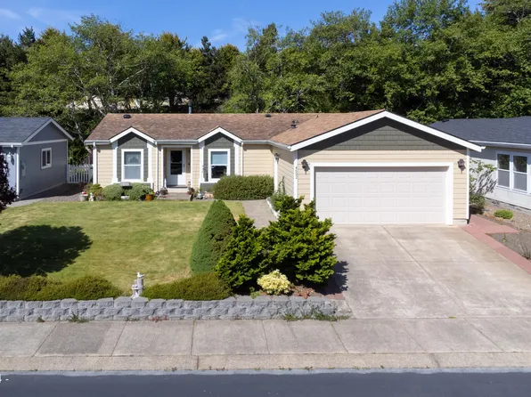 4602 SE Heron Loop, Lincoln City, OR 97367