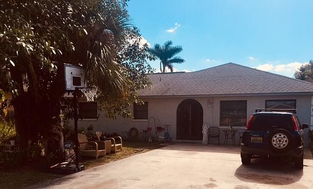 1st image of 800 98th Ave N