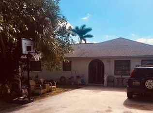 800 98th Ave N, Naples, FL 34108