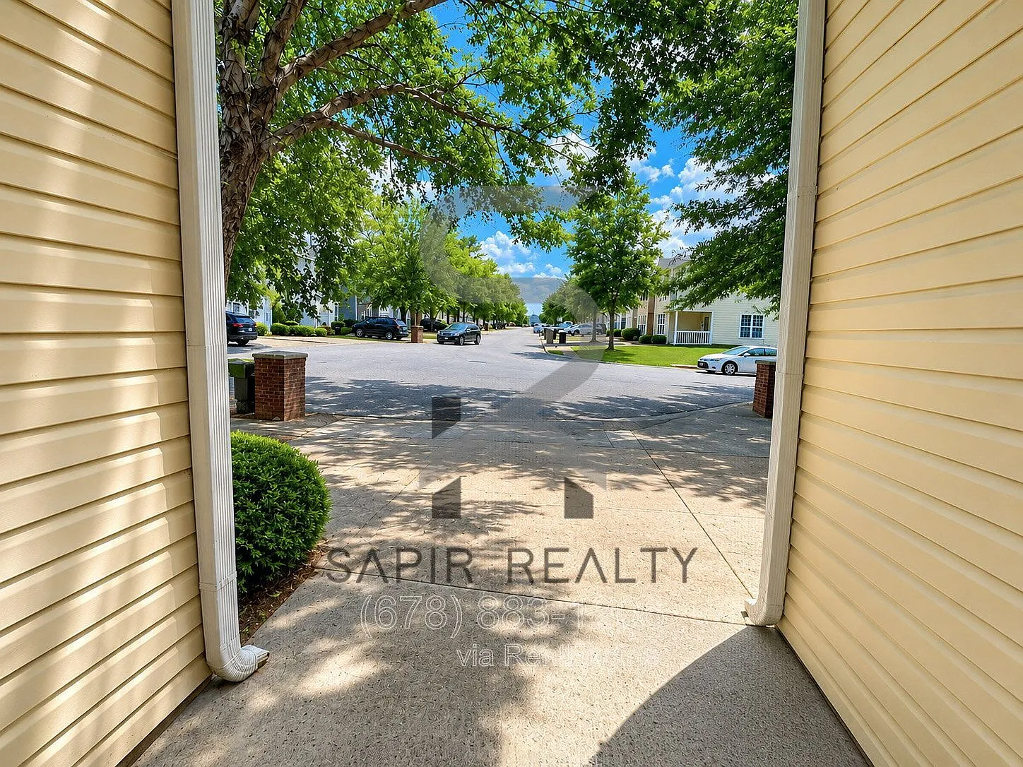 3 bed, 2.5 bath, 1876 sqft, $1,950 — Photo 2