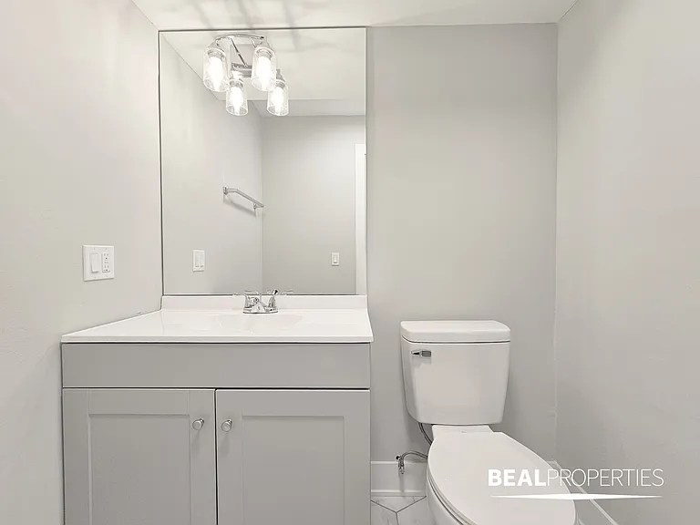1220 North LaSalle Street — Photo 23