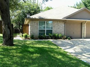 5222 Kelly Hill Dr, Arlington, TX 76017