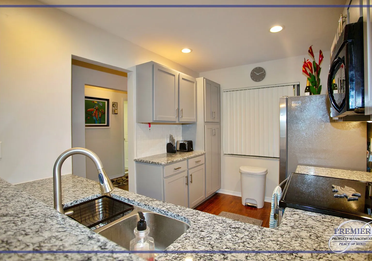 **Fully Furnished Seasonal Rental**Bonita Springs**Gated Community** — Photo 3