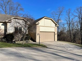 106 Ridgeview Ct, Englewood, OH 45322