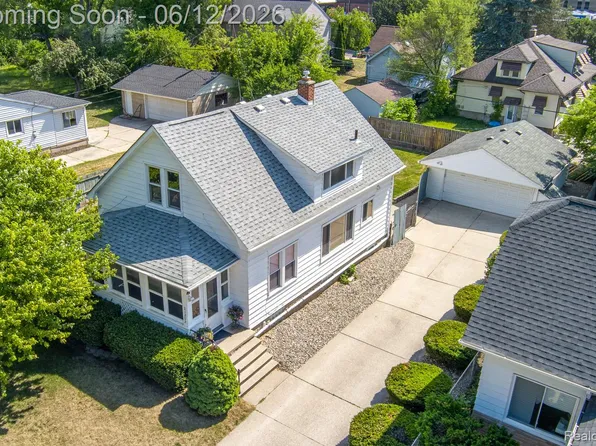 21202 Collingham Ave, Farmington Hills, MI 48336