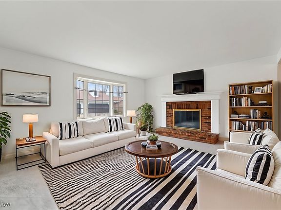 2nd image of 6114 Cabot Ct