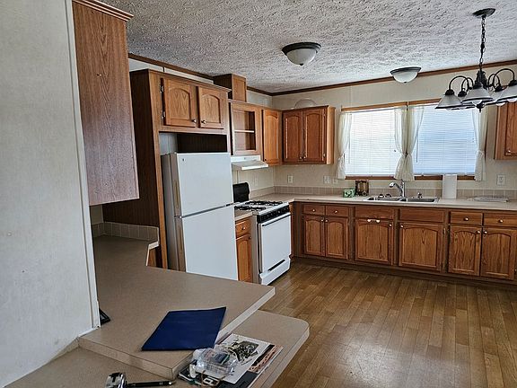 4th image of 2 Ford Ln