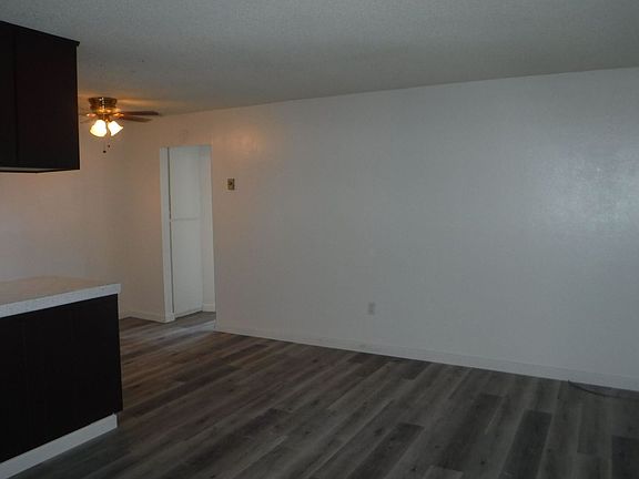 4th image of 2625 Camulos St #4