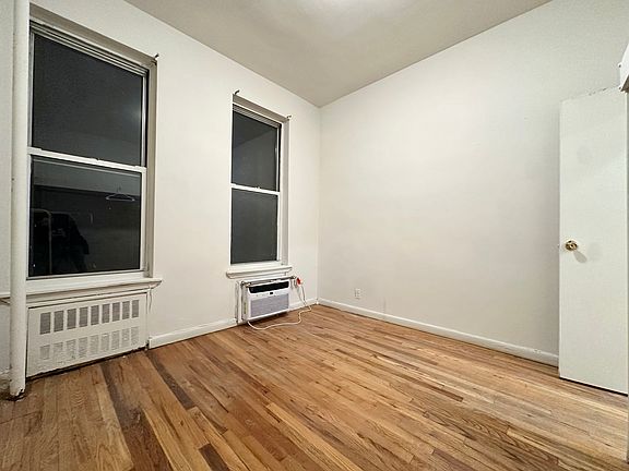 3rd image of 1670 York Ave APT 3D
