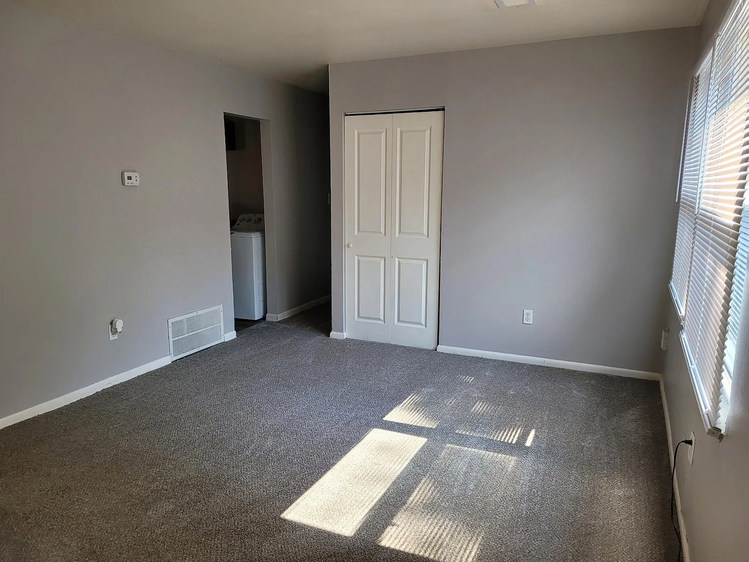 622 Oakwood Ave — Photo 3