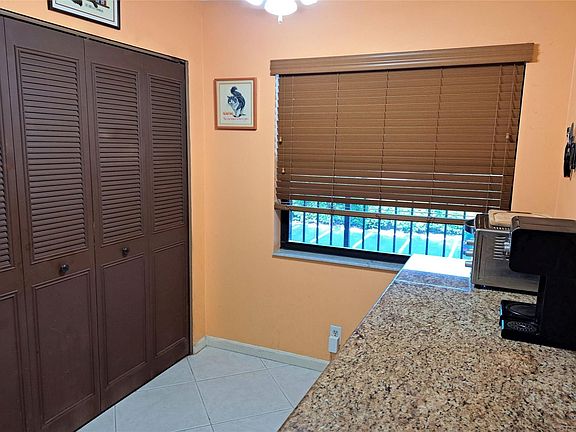 5th image of 370 NW 76th Avenue #303