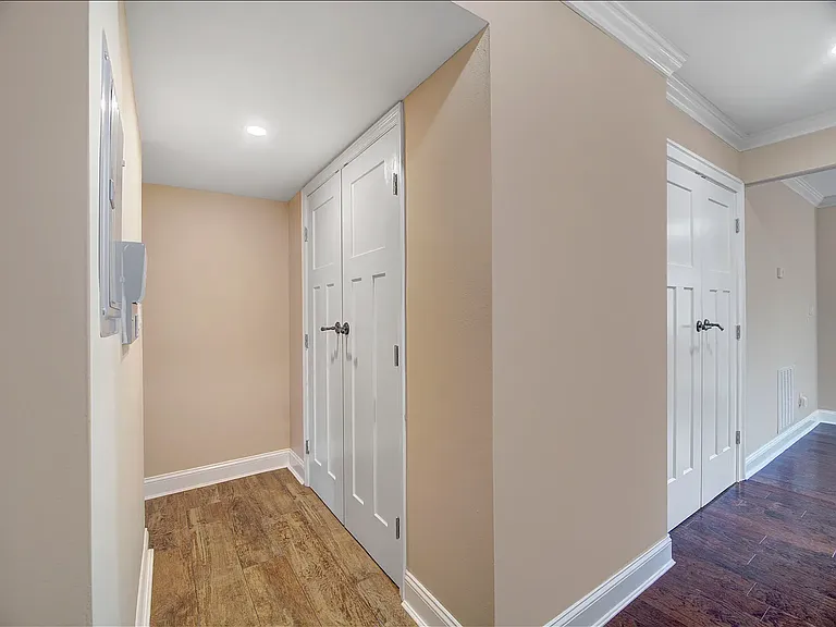 10 Stanford Dr — Photo 3