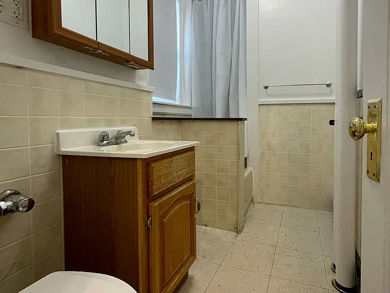 1800 Commonwealth Ave #13 — Photo 7
