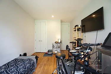 Rented by Rennit Inc.