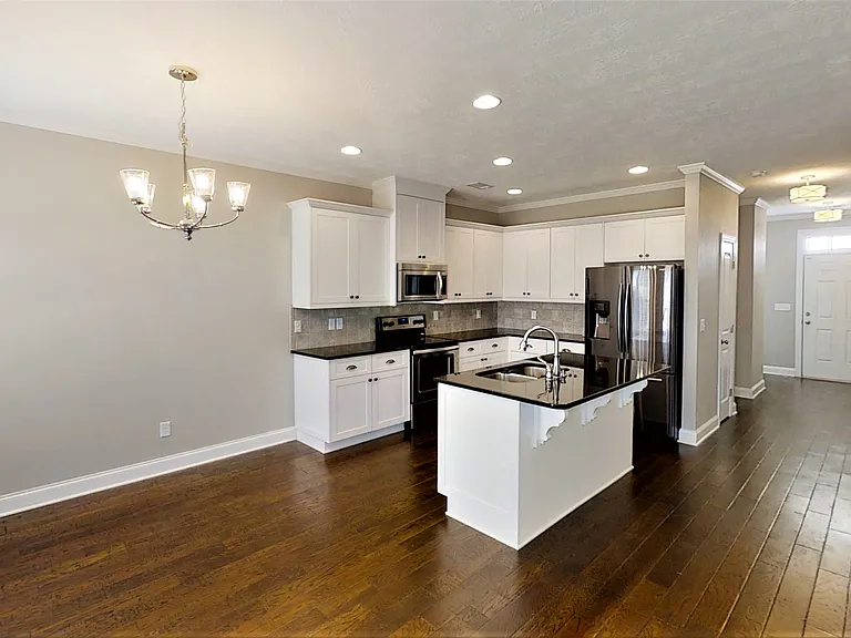 407 Brantley Cove Cir — Photo 6