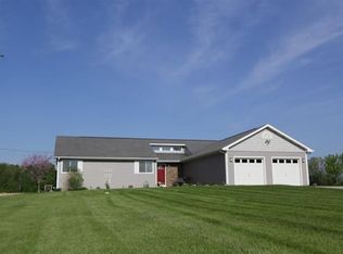 7522 Beebe Hwy, Tipton, MI 49287