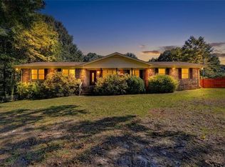 2926 Elizabeth Ln, Snellville, GA 30078