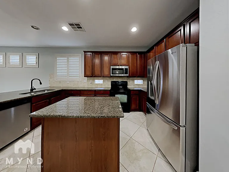 4043 E Bruce Ave — Photo 5