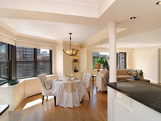 Sold by Sotheby's International Realty | media 4
