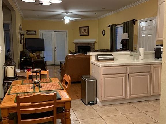 2nd image of 15181 Sunset Dr
