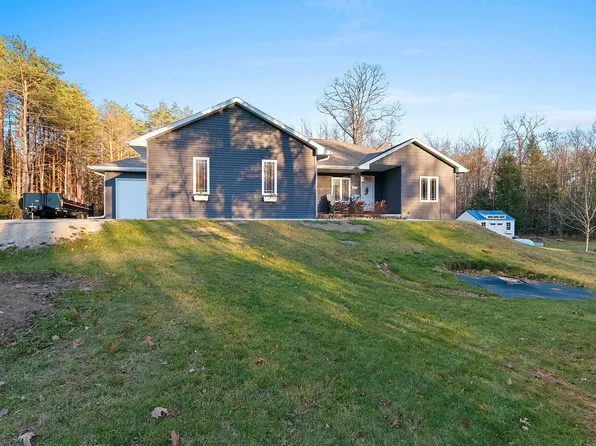 5268 Grasse Ct, Lena, WI 54139
