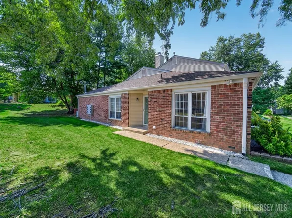 320 Knight Ct, Old Bridge, NJ 08857