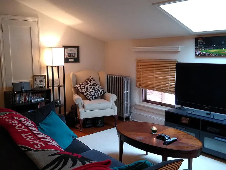 318 N Matlack St #3R — Photo 2